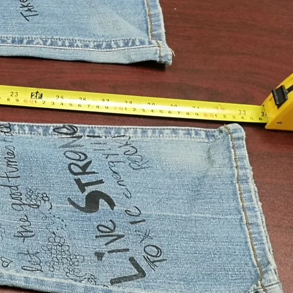 Jean - Picture 6 of 7